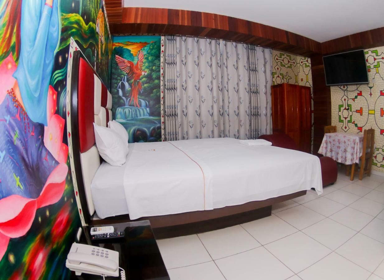 Gran Hotel Gusbet Pucallpa Exteriör bild
